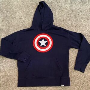 Gap Marvel Captain America hooded sweatshirt in size XL (12).